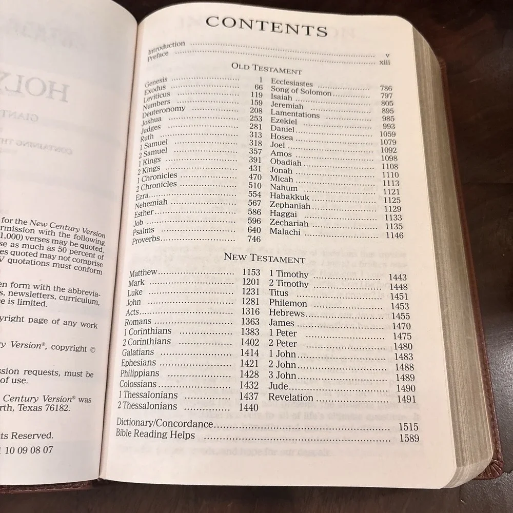 NCV Giant Print Holy Bible New Century Version Brown Leather Thomas Nelson 2007